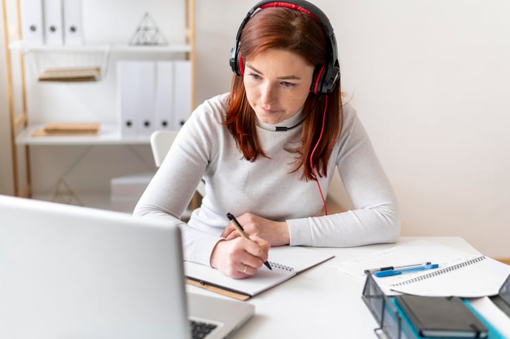 Clases Online de Inglés con contexto real