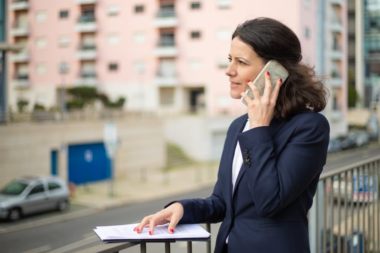 hablar por teléfono en inglés