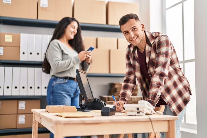 man-woman-ecommerce-bussines-workers-working-office